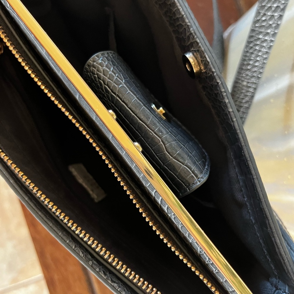 A NEW DAY Gray Croc with Gold Details Crossbody Bag - Picture 10 of 16